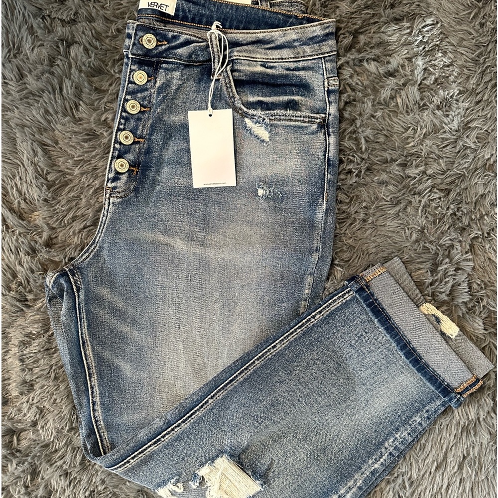 Vervet distressed jeans